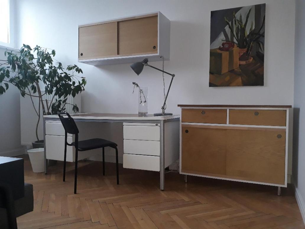Kredytowa - Downtown Gjestgiverier Warszawa